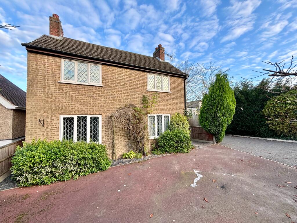 4 bed Detached for rent in Ashby-de-la-Zouch. From Newton Fallowell - Coalville