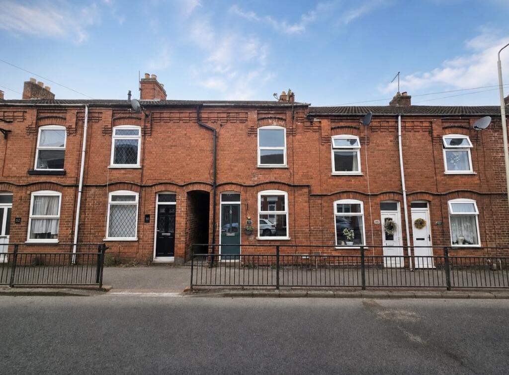 2 bed Mid Terraced House for rent in Ellistown. From Newton Fallowell - Coalville