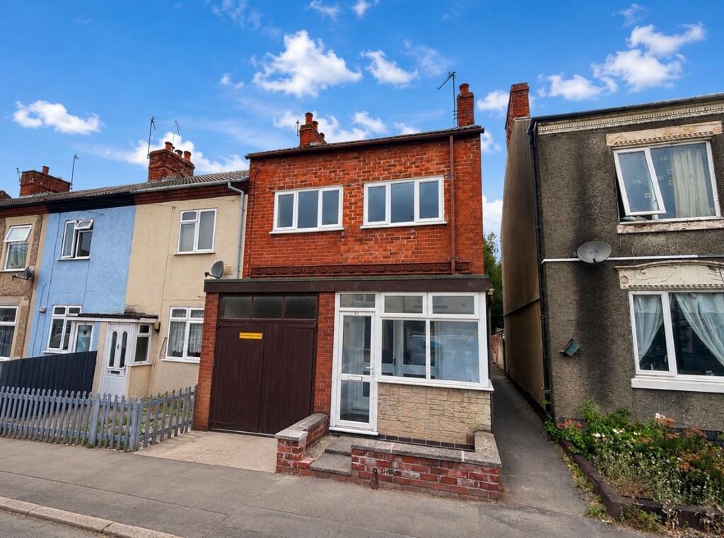 3 bed Mid Terraced House for rent in Coalville. From Newton Fallowell - Coalville 3 bed Mid Terraced House for rent in Coalville. From Newton Fallowell - Coalville