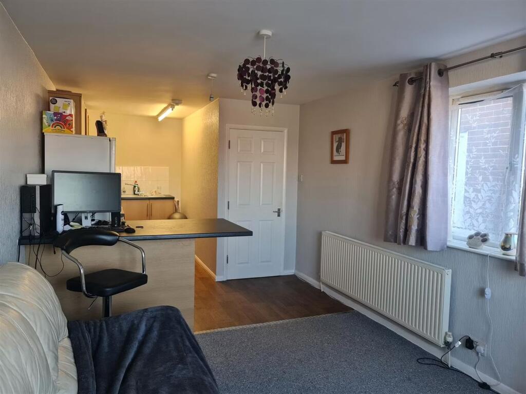 2 bed 1st Floor Flat for rent in Shirebrook. From Newton Fallowell - Mansfield