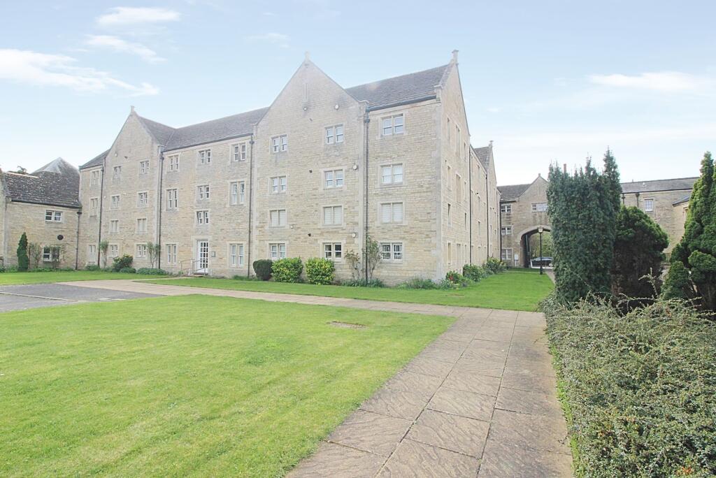 2 bed 1st Floor Flat for rent in Market Deeping. From Newton Fallowell - Market Deeping