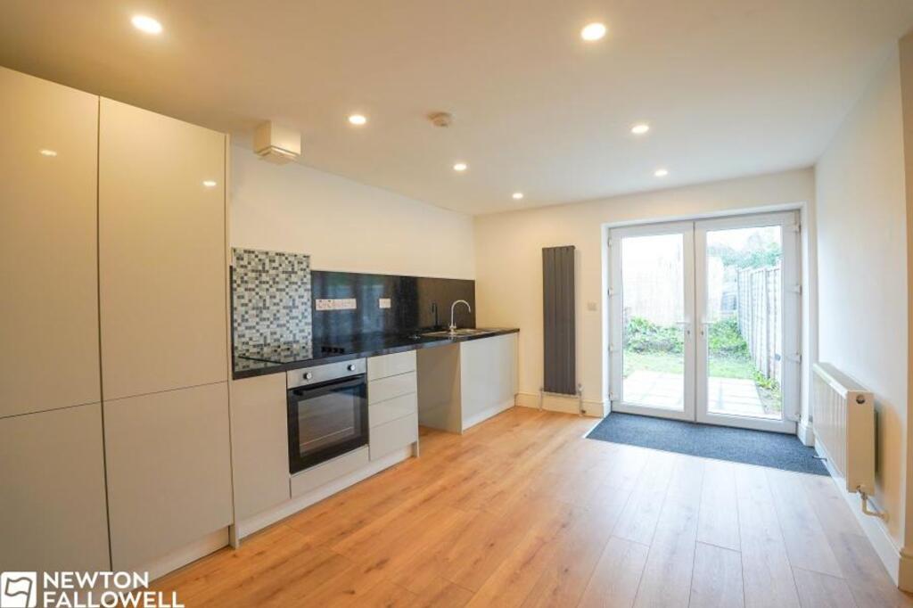 2 bed Mid Terraced House for rent in Retford. From Newton Fallowell - Retford