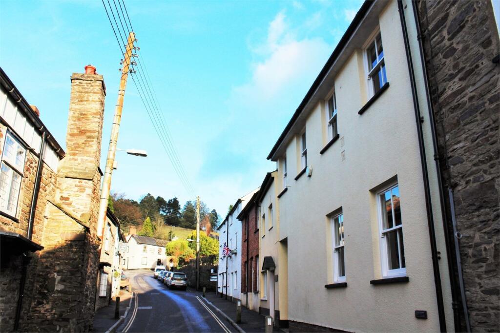 2 bed Apartment for rent in Dulverton. From Newton King - Taunton 2 bed Apartment for rent in Dulverton. From Newton King - Taunton