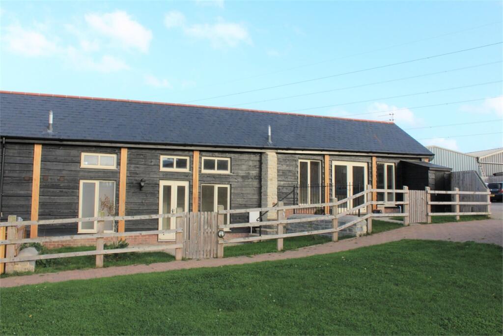 3 bed Barn Conversion for rent in Hillfarrance. From Newton King - Taunton
