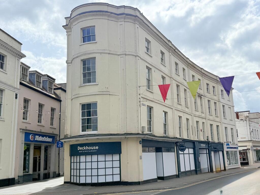 2 bed 1st Floor Flat for rent in Taunton. From Newton King - Taunton