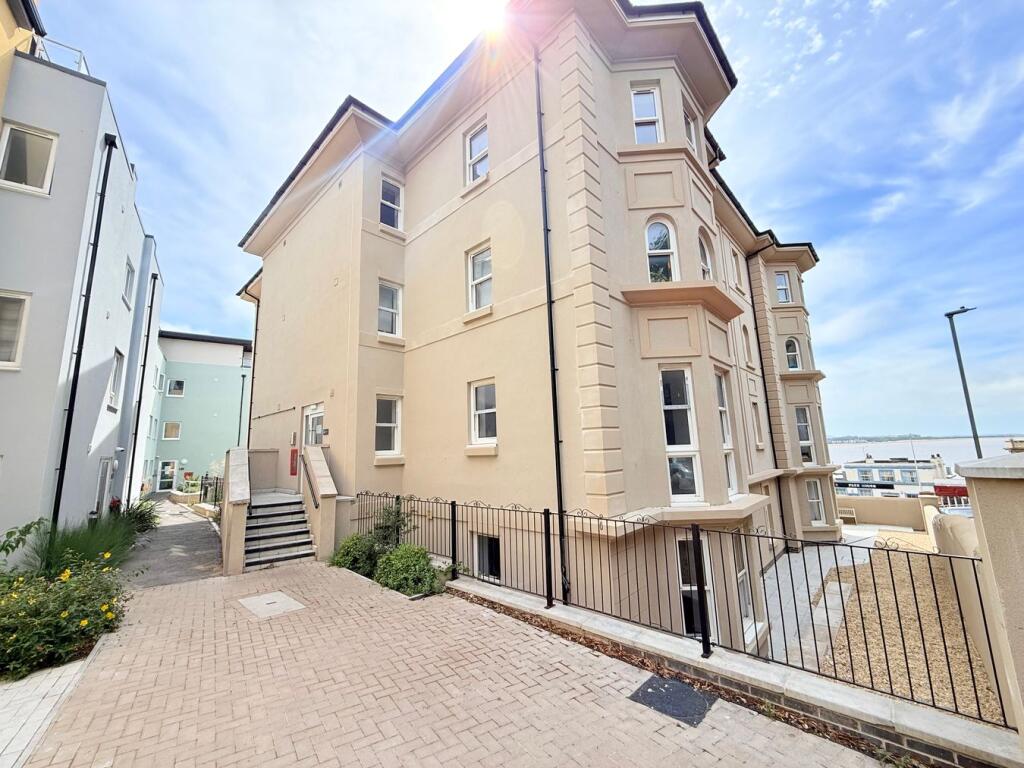 2 bed Apartment for rent in Weston-Super-Mare. From Newton King - Taunton