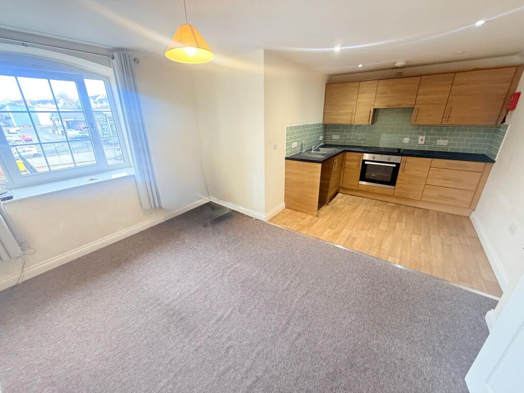 3 bed Apartment for rent in Yeovil Marsh. From Newton King - Taunton 3 bed Apartment for rent in Yeovil Marsh. From Newton King - Taunton