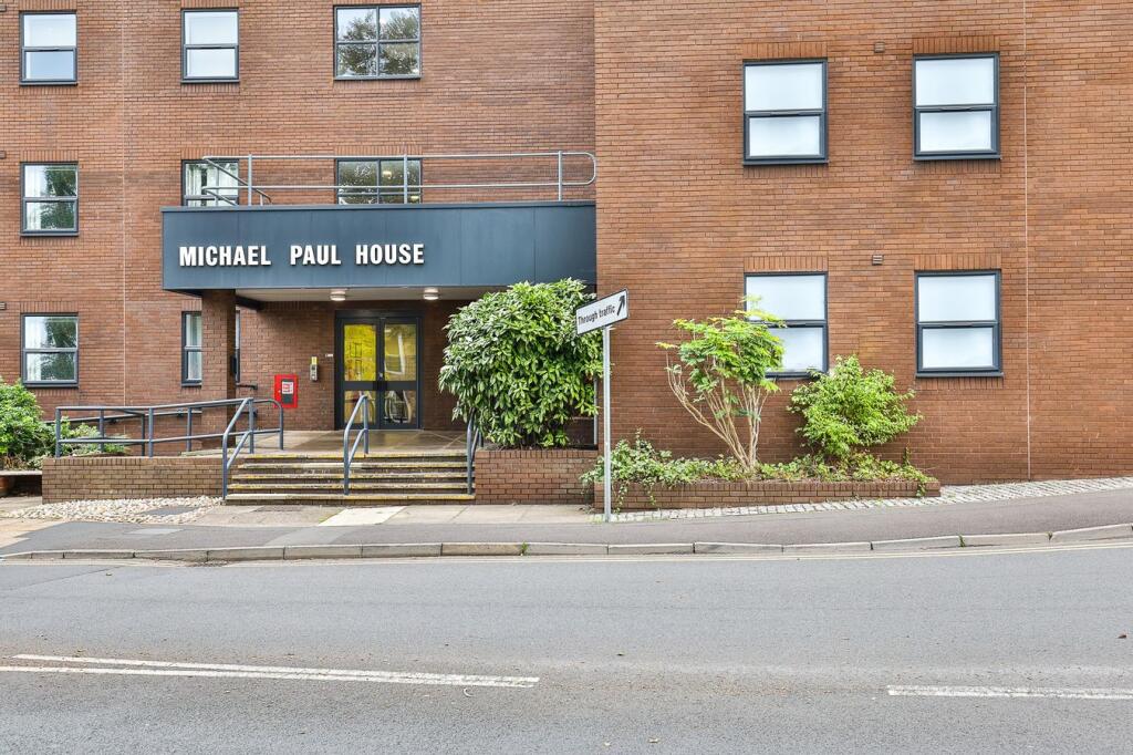 4 bed Studio for rent in Taunton. From Newton King - Taunton 4 bed Studio for rent in Taunton. From Newton King - Taunton