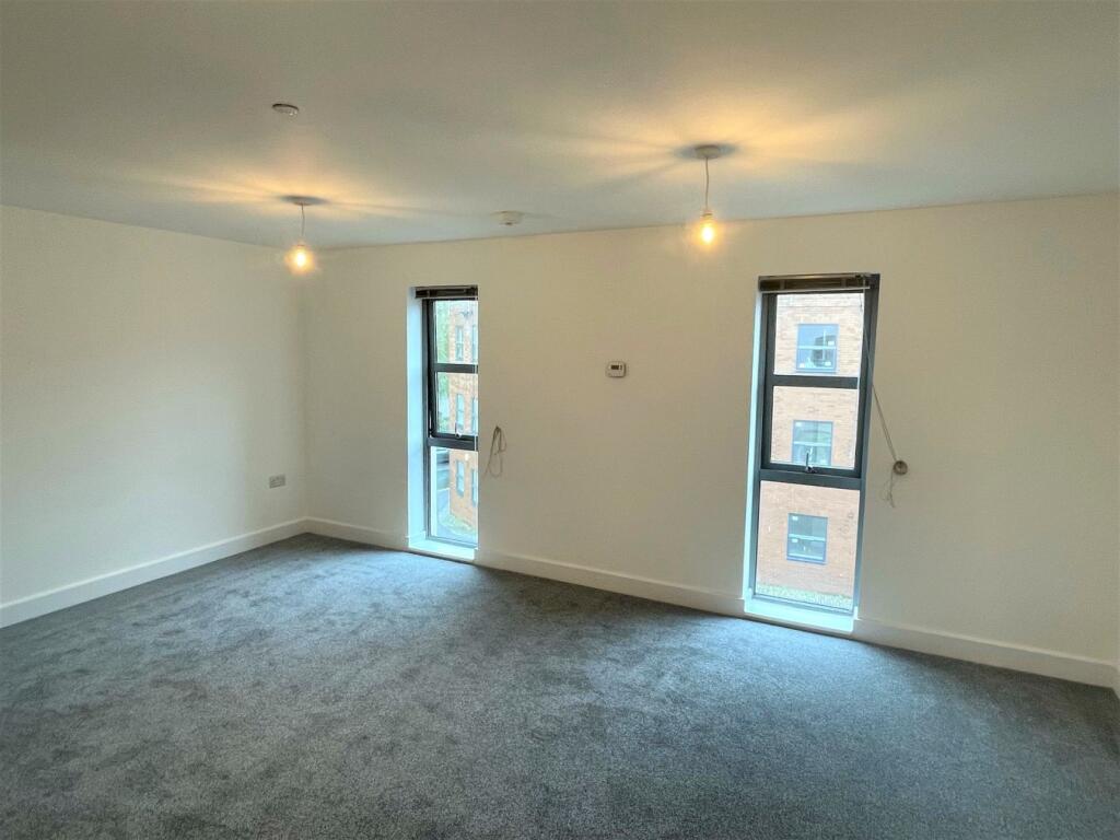 4 bed Studio for rent in Taunton. From Newton King - Taunton 4 bed Studio for rent in Taunton. From Newton King - Taunton