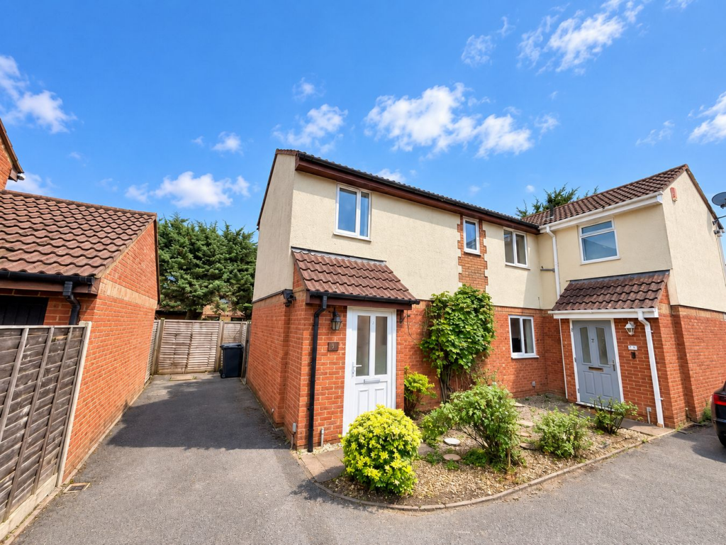 2 bed Semi Detached for rent in Taunton. From Newton King - Taunton 2 bed Semi Detached for rent in Taunton. From Newton King - Taunton