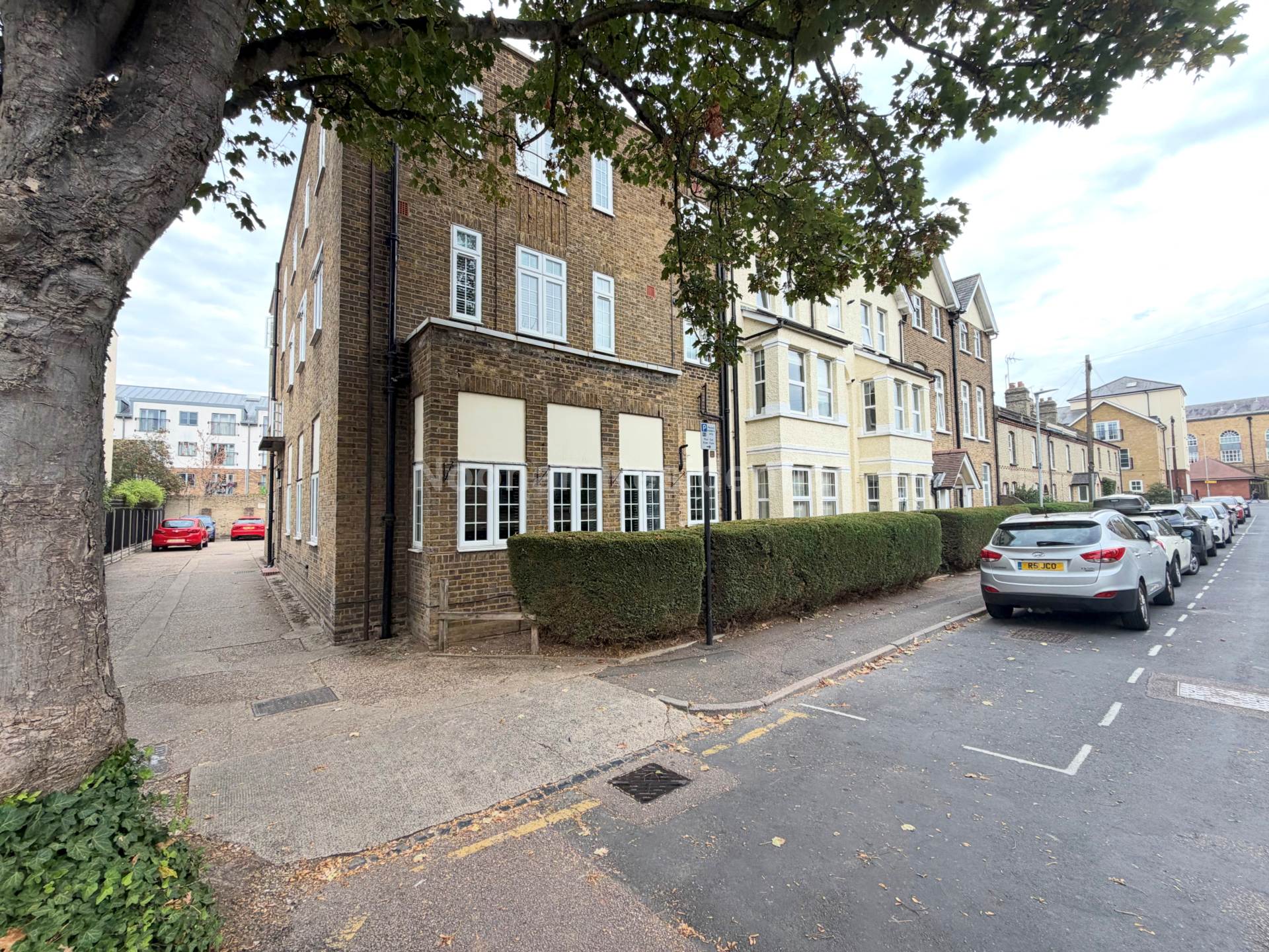 1 bed 1st Floor Flat for rent in Hertford. From Noonan Crane Property Management