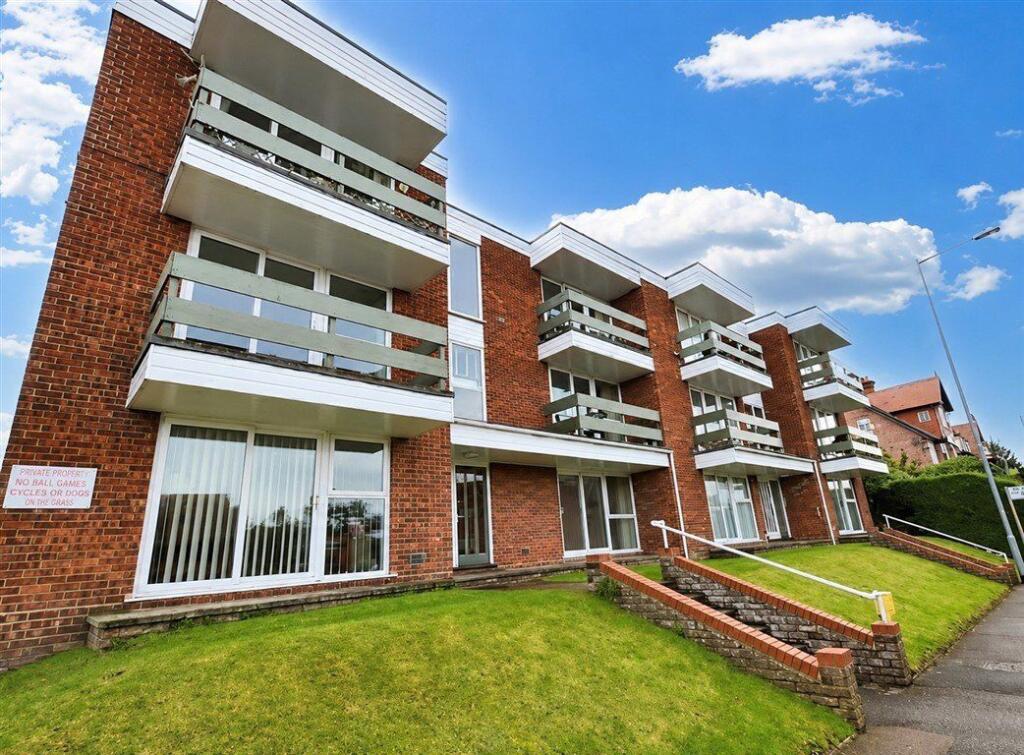 2 bed 1st Floor Flat for rent in Sheringham. From Norfolk Property Management - Norwich