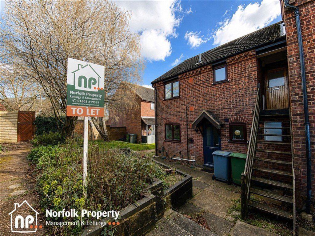 1 bed 1st Floor Flat for rent in Brundall. From Norfolk Property Management - Norwich
