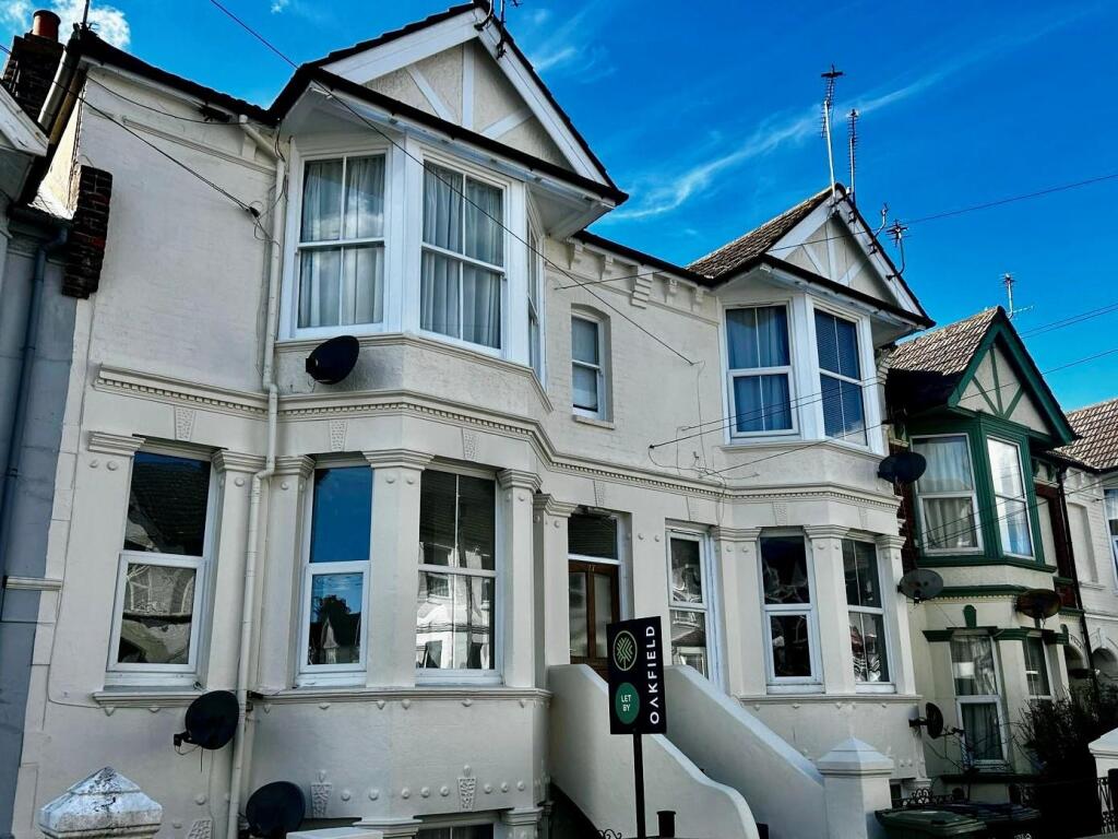 2 bed 1st Floor Flat for rent in Lunsford's Cross. From Oakfield - Bexhill-on-Sea 2 bed 1st Floor Flat for rent in Lunsford's Cross. From Oakfield - Bexhill-on-Sea