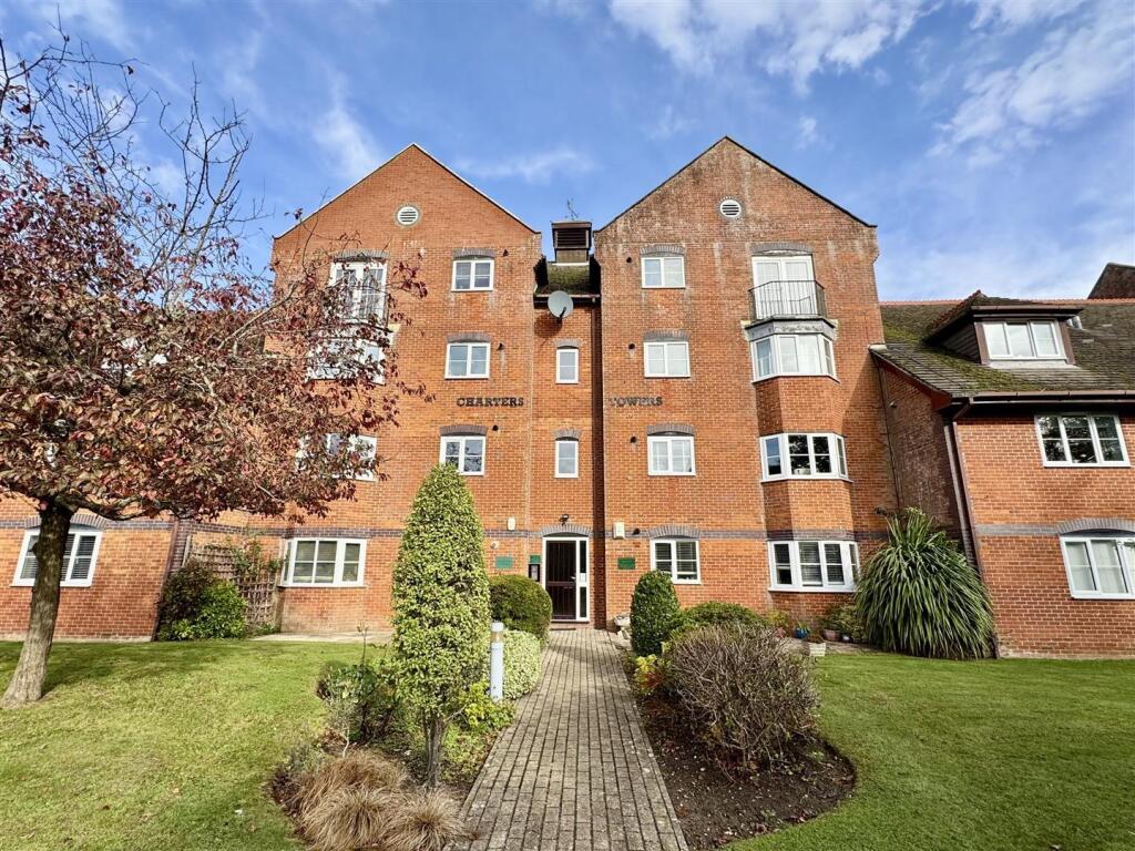2 bed 1st Floor Flat for rent in Bexhill. From Oakfield - Bexhill-on-Sea