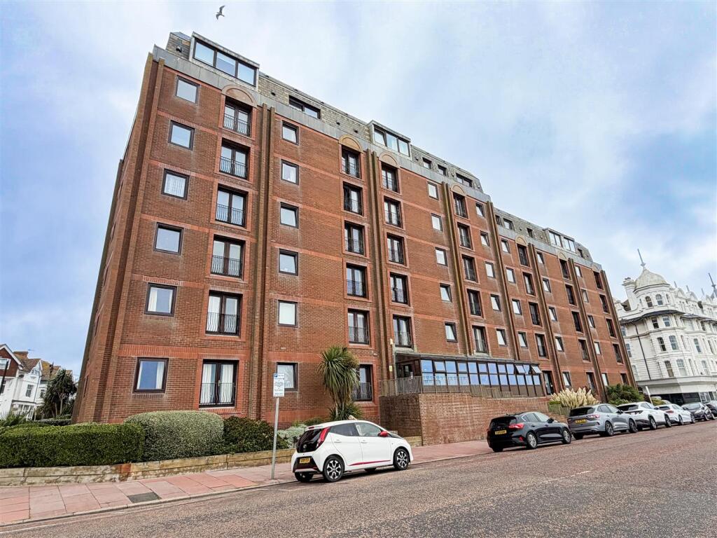 2 bed 1st Floor Flat for rent in Bexhill. From Oakfield - Bexhill-on-Sea 2 bed 1st Floor Flat for rent in Bexhill. From Oakfield - Bexhill-on-Sea