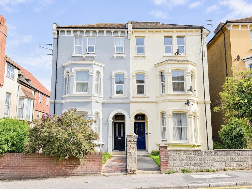 1 bed 1st Floor Flat for rent in Lunsford's Cross. From Oakfield - Bexhill-on-Sea 1 bed 1st Floor Flat for rent in Lunsford's Cross. From Oakfield - Bexhill-on-Sea