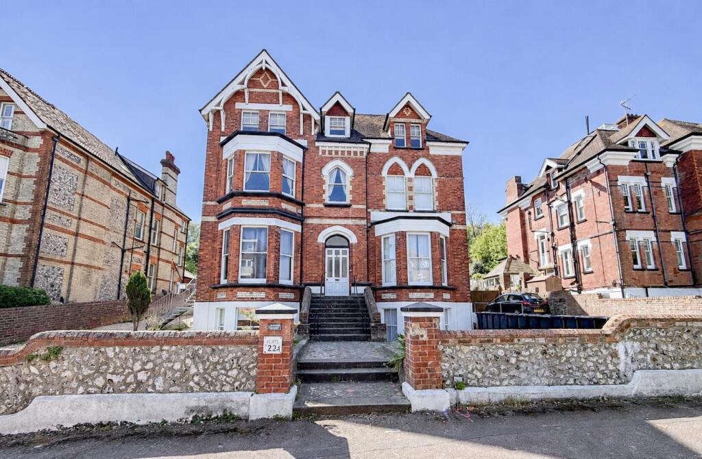 2 bed 1st Floor Flat for rent in Friston. From Oakfield - Eastbourne
