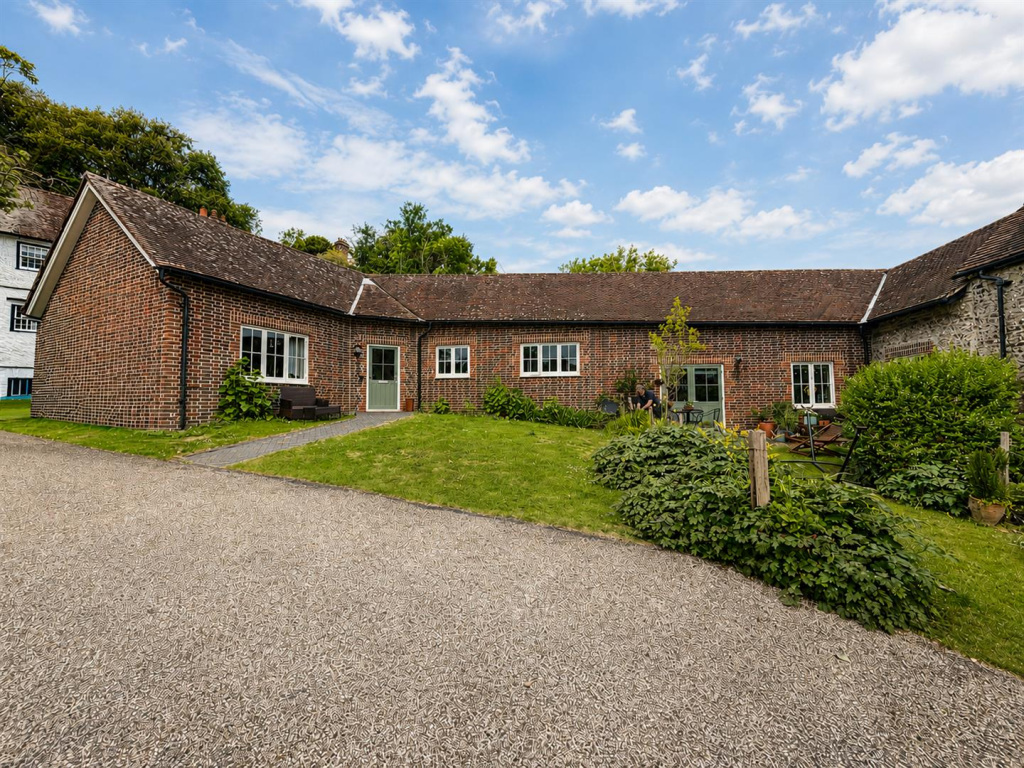 2 bed Terraced bungalow for rent in East Dean. From Oakfield - Eastbourne 2 bed Terraced bungalow for rent in East Dean. From Oakfield - Eastbourne