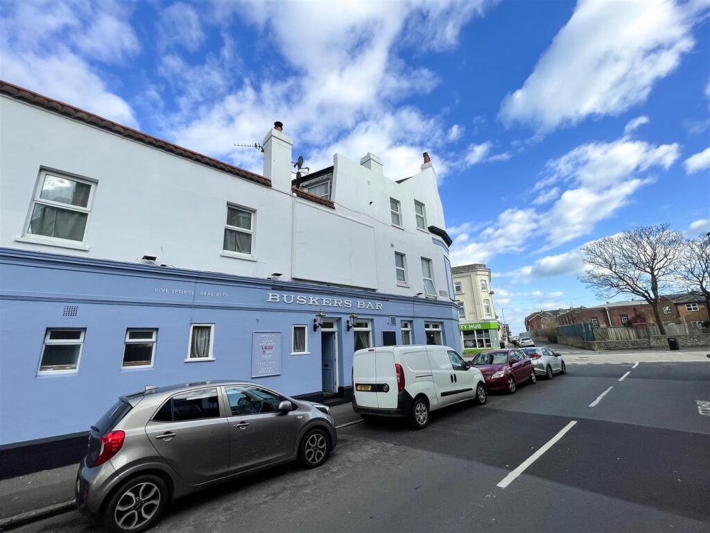3 bed 1st Floor Flat for rent in Eastbourne. From Oakfield - Eastbourne 3 bed 1st Floor Flat for rent in Eastbourne. From Oakfield - Eastbourne