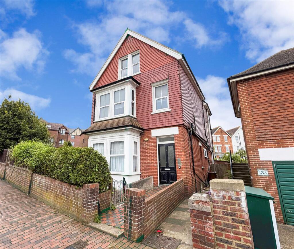 1 bed 1st Floor Flat for rent in Eastbourne. From Oakfield - Eastbourne 1 bed 1st Floor Flat for rent in Eastbourne. From Oakfield - Eastbourne