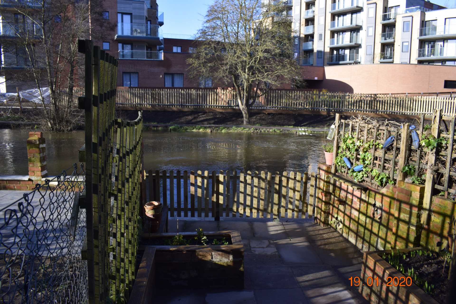 2 bed Mid Terraced House for rent in Reading. From Options Estates