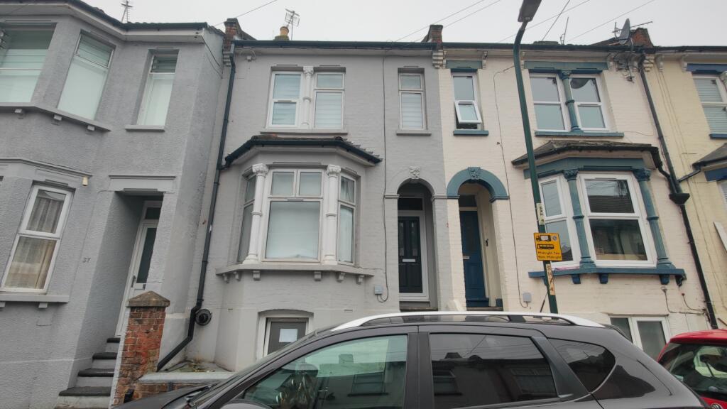 0 bed Mid Terraced House for rent in Chatham. From Orange - Gravesend 0 bed Mid Terraced House for rent in Chatham. From Orange - Gravesend