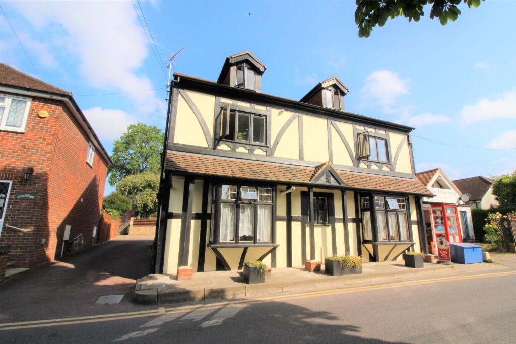 1 bed House (unspecified) for rent in Sole Street. From Orange - Gravesend