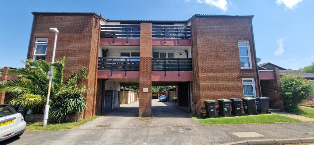 1 bed 1st Floor Flat for rent in Cobham. From Orange - Gravesend