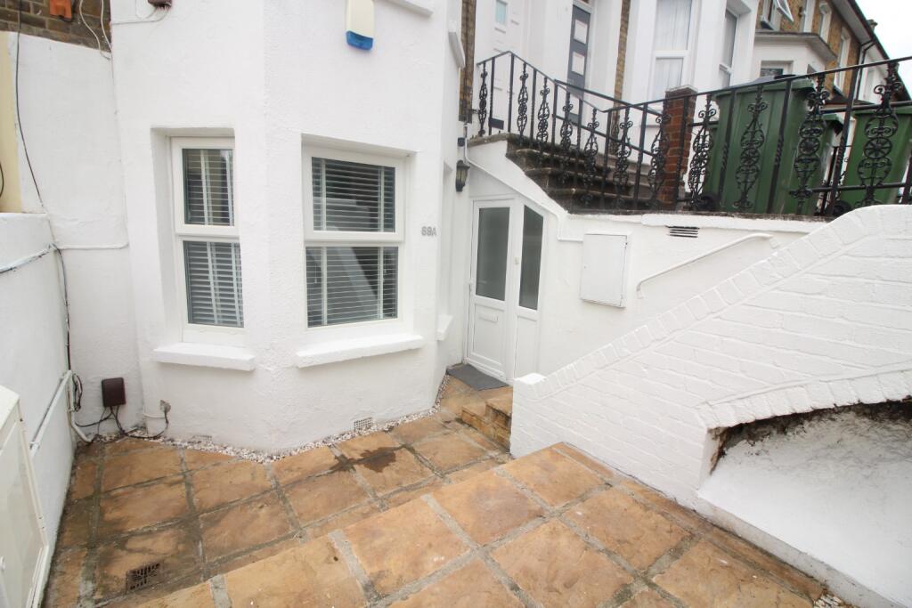 1 bed 1st Floor Flat for rent in Woolwich. From Orange - Gravesend