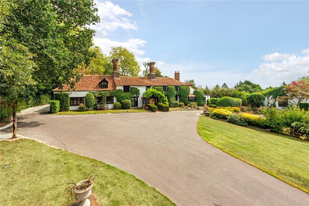 7 bed Detached for rent in Stanmore. From Lumley Estates - Radlett 7 bed Detached for rent in Stanmore. From Lumley Estates - Radlett