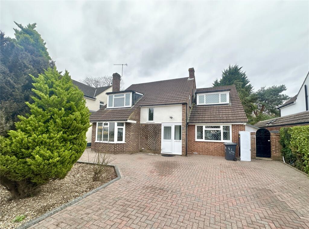 4 bed Detached for rent in Borehamwood. From Lumley Estates - Radlett