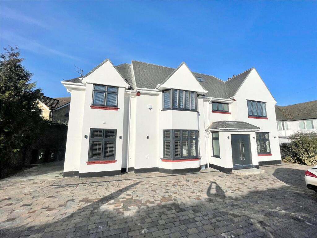 6 bed Detached for rent in Borehamwood. From Lumley Estates - Radlett