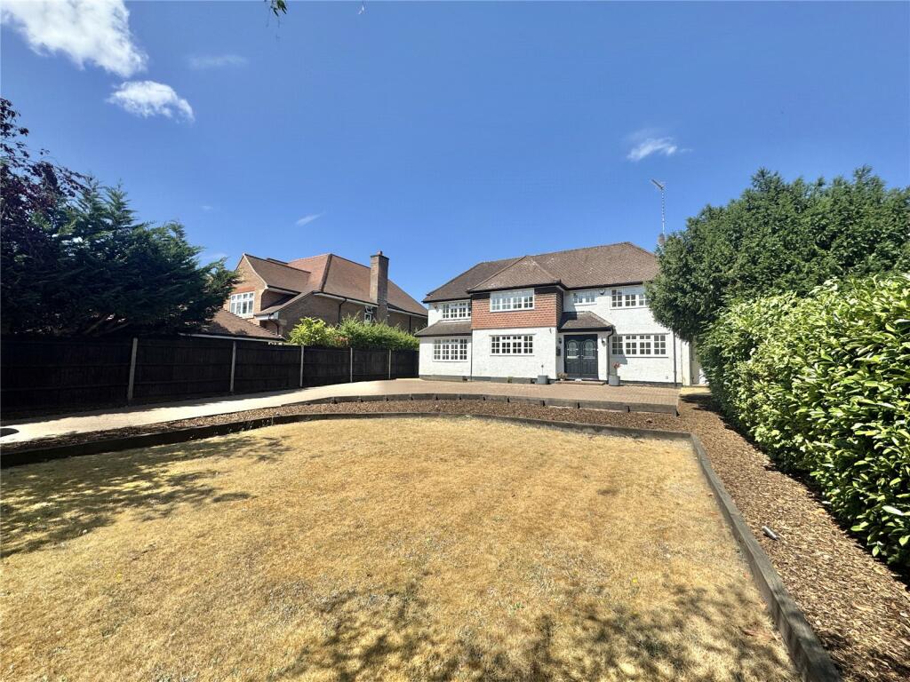 5 bed Detached for rent in Radlett. From Lumley Estates - Radlett