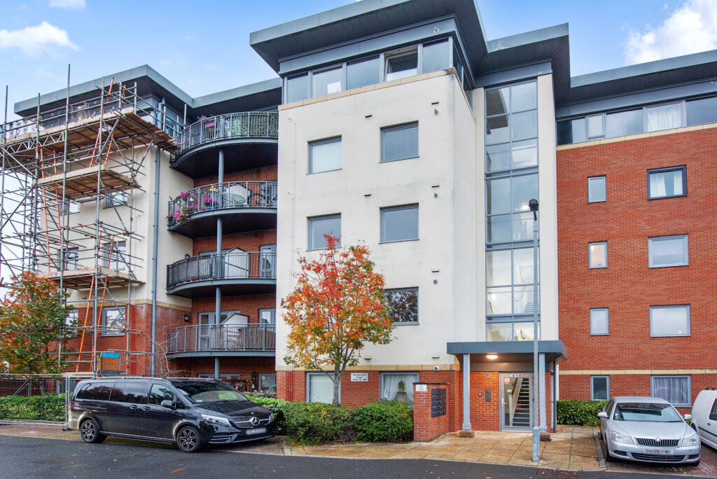2 bed Apartment for rent in Andover. From Osbornes - Farnborough