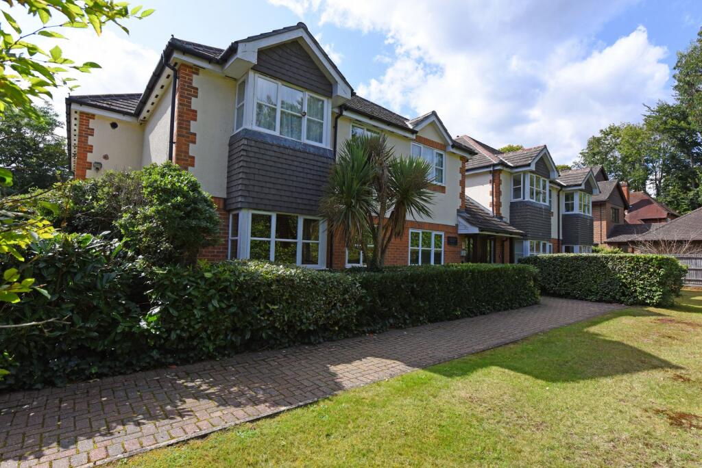 2 bed Apartment for rent in Fleet. From Osbornes - Farnborough