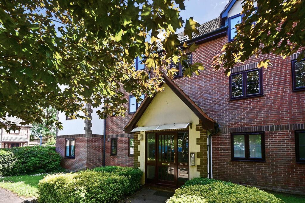 2 bed Apartment for rent in Fleet. From Osbornes - Farnborough
