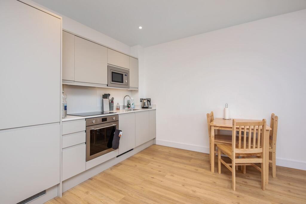 1 bed Apartment for rent in Farnborough. From Osbornes - Farnborough 1 bed Apartment for rent in Farnborough. From Osbornes - Farnborough