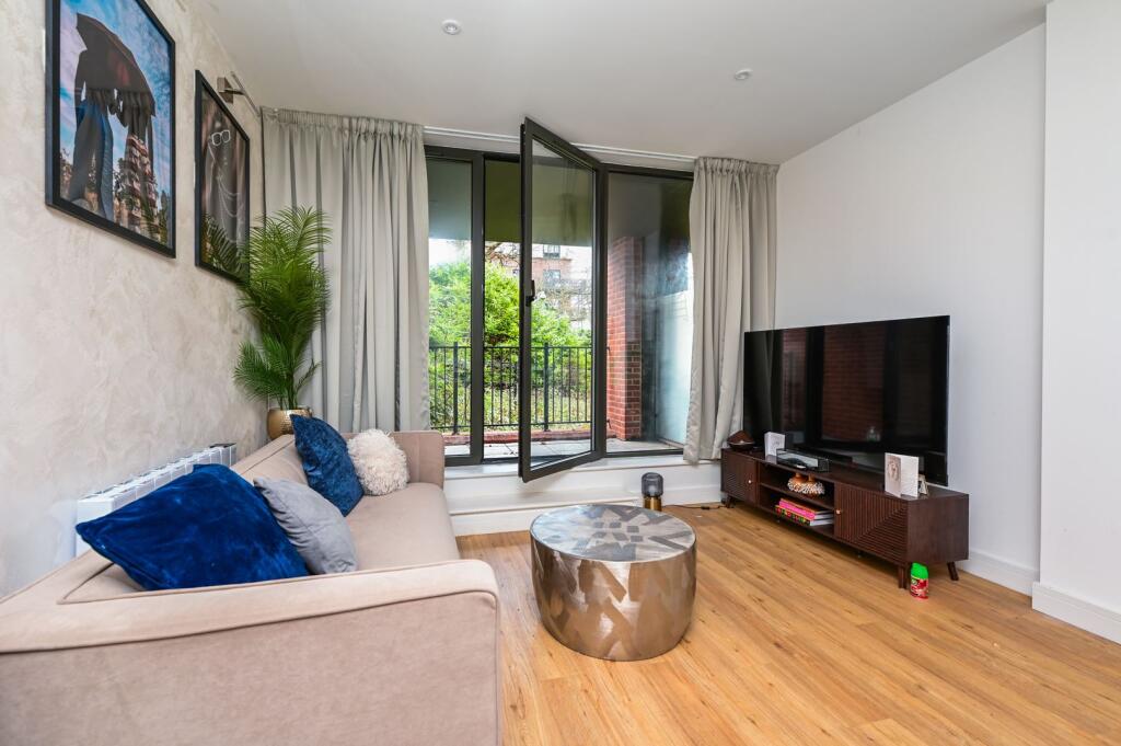 1 bed Apartment for rent in Farnborough. From Osbornes - Farnborough