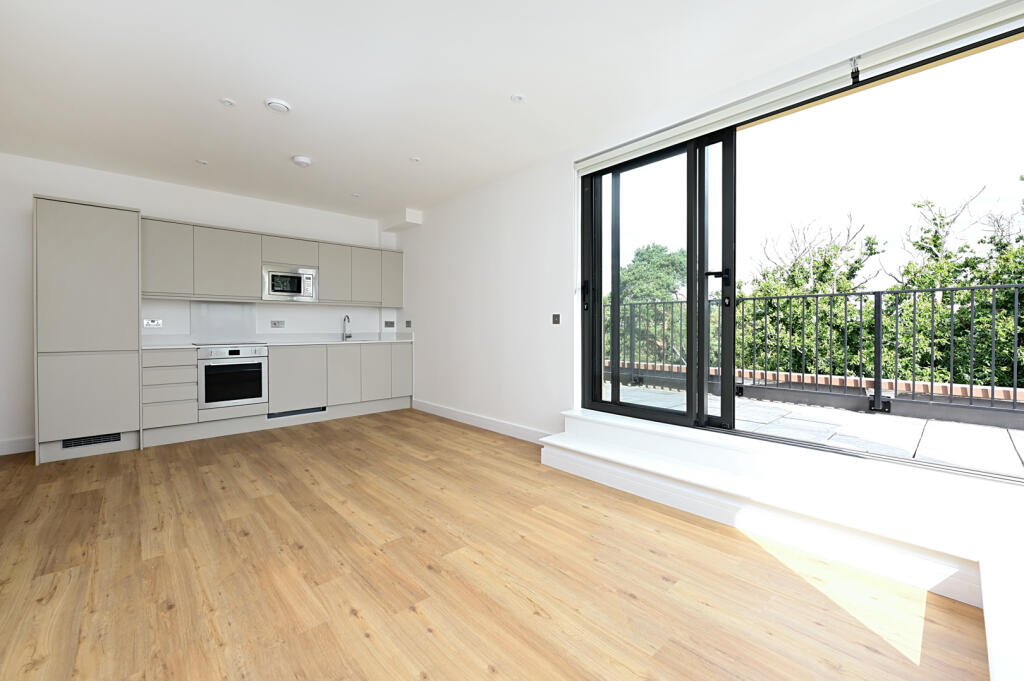 2 bed Apartment for rent in Farnborough. From Osbornes - Farnborough