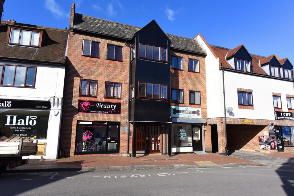 4 bed Studio for rent in Farnborough. From Osbornes - Farnborough