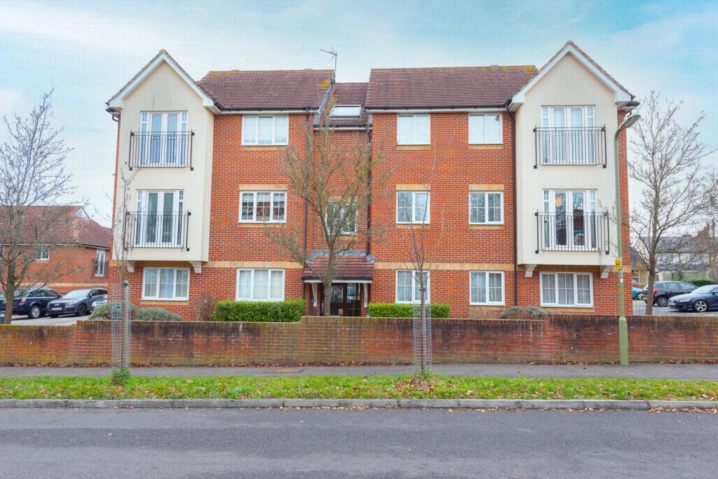 2 bed Apartment for rent in Farnborough. From Osbornes - Farnborough