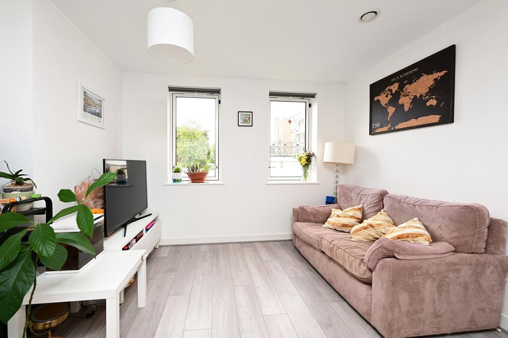 1 bed Apartment for rent in Basingstoke. From Osbornes - Farnborough 1 bed Apartment for rent in Basingstoke. From Osbornes - Farnborough