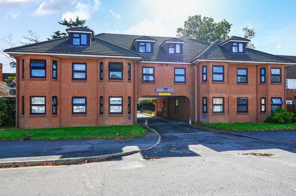 3 bed Apartment for rent in Farnborough. From Osbornes - Farnborough 3 bed Apartment for rent in Farnborough. From Osbornes - Farnborough