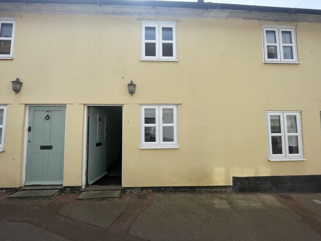 2 bed Mid Terraced House for rent in Lavenham. From 3 Point Property Management Ltd - Mendlesham