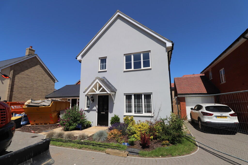 3 bed Link detached for rent in Elmswell. From 3 Point Property Management Ltd - Mendlesham 3 bed Link detached for rent in Elmswell. From 3 Point Property Management Ltd - Mendlesham