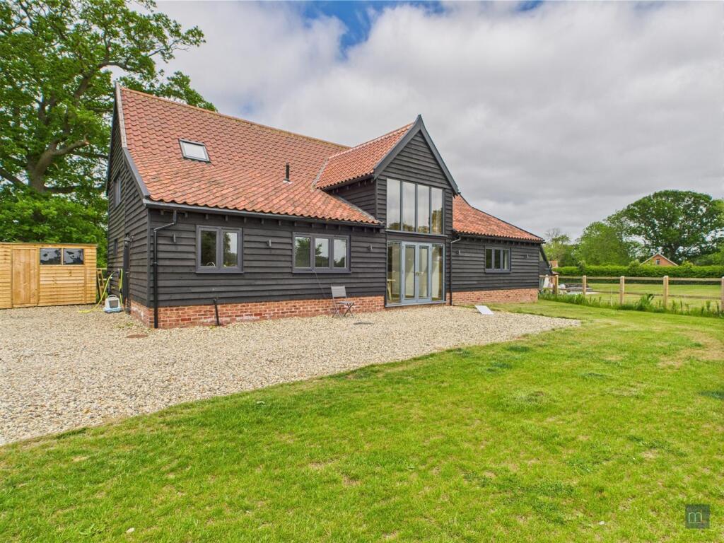 4 bed Barn Conversion for rent in Framsden. From 3 Point Property Management Ltd - Mendlesham