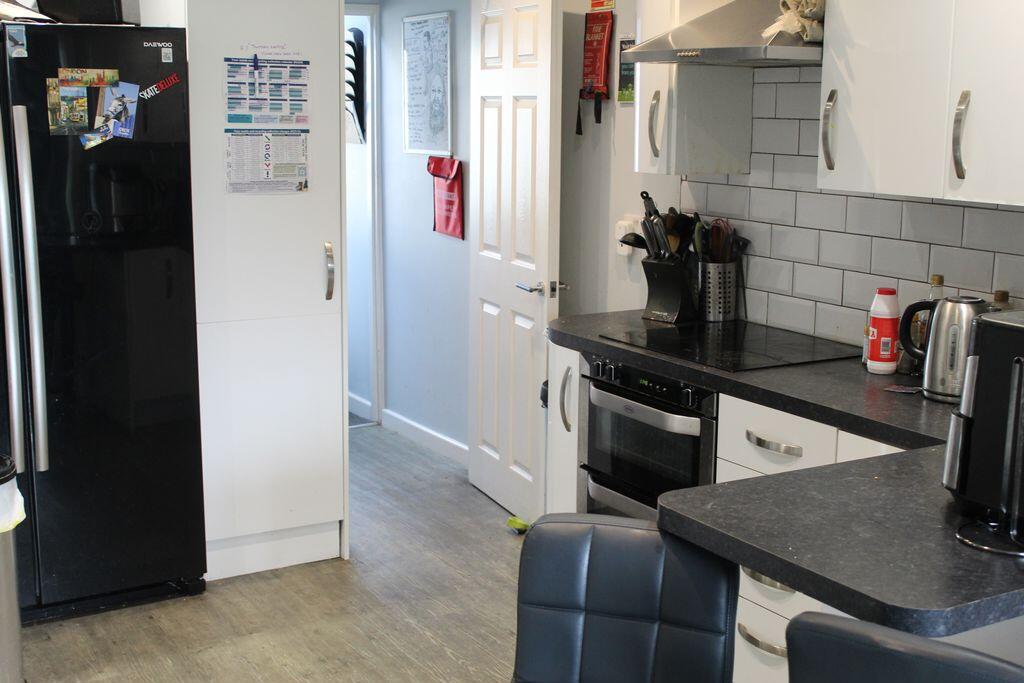 6 bed Semi Detached for rent in East Hagbourne. From Parkway Lettings Ltd - Didcot