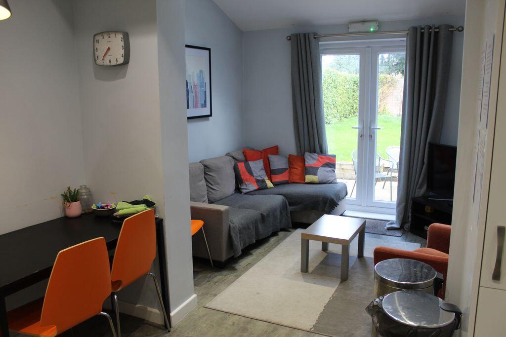 6 bed Semi Detached for rent in East Hagbourne. From Parkway Lettings Ltd - Didcot