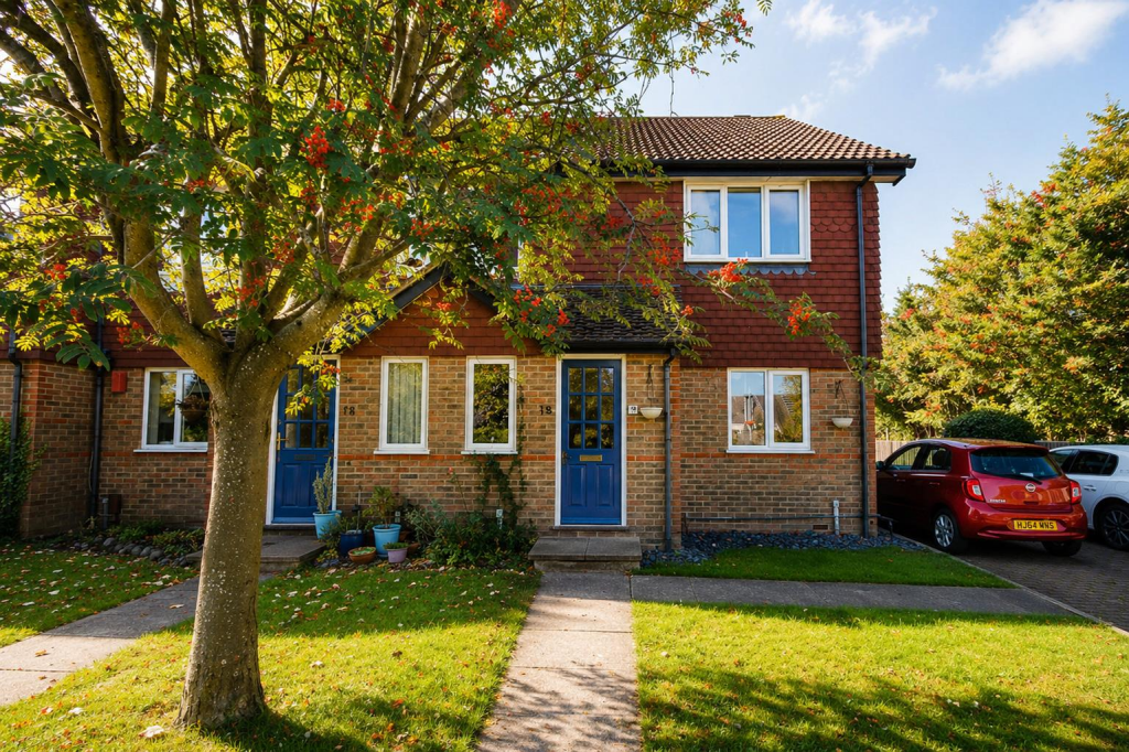 2 bed Apartment for rent in Pachesham Park. From Patrick Gardner - Ashtead - Lettings